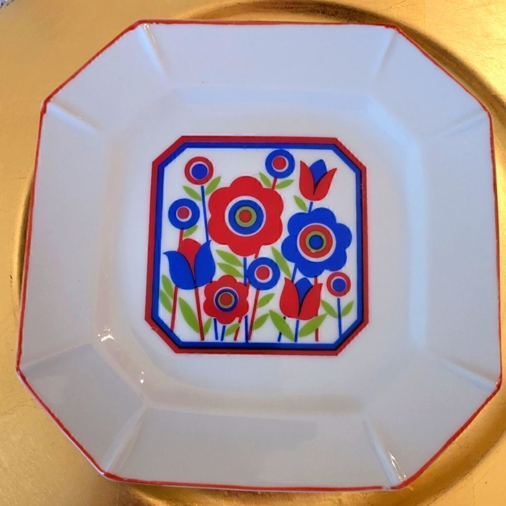 Vintage Pristine 1970’s Mod Floral Square Salad Plate 7" x 7" - Picture 1 of 5